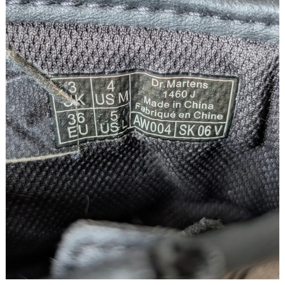 Dr. Martens classic combat